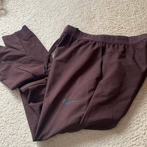 Dark Marron color Men Nike Joggers